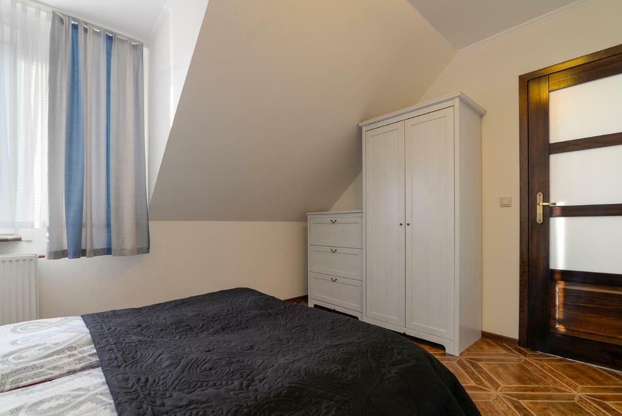 Pionow Rodzinne Apartamenty Urocza 10 Krynica Morska Exterior foto