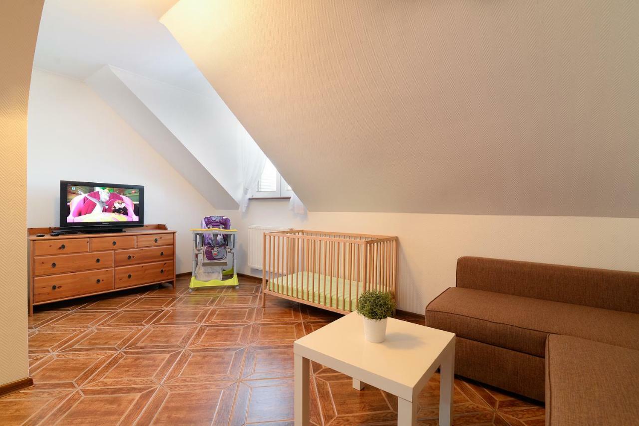 Pionow Rodzinne Apartamenty Urocza 10 Krynica Morska Exterior foto
